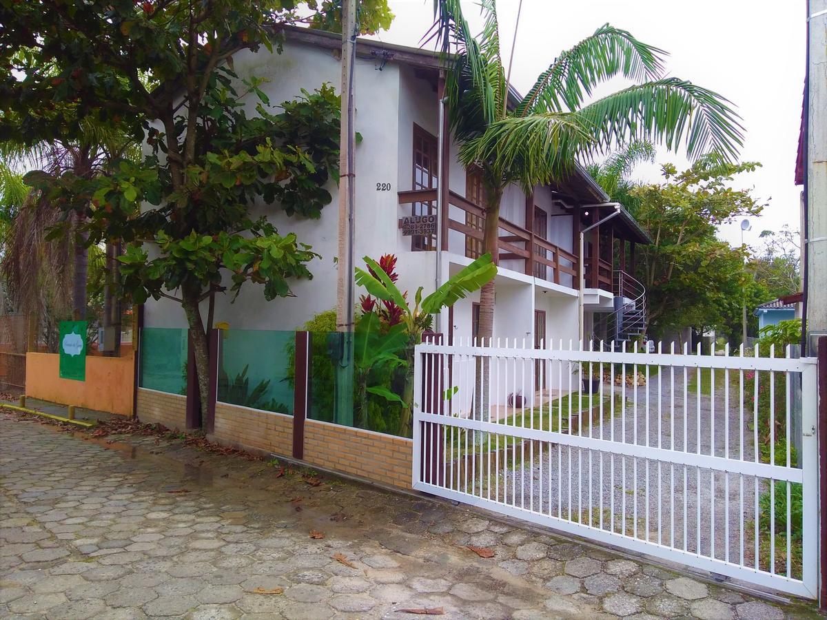 Recanto da Madre Guarda do Embaú Esterno foto